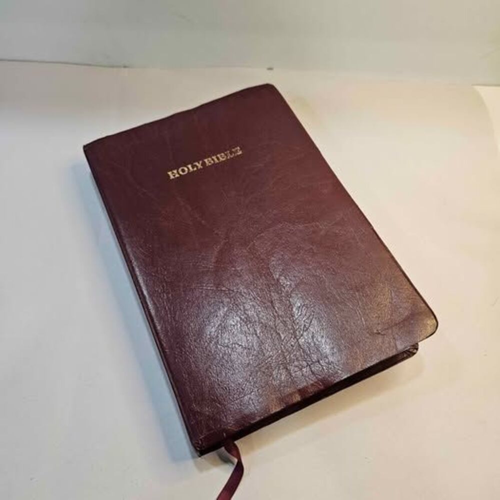 World Publishing King James Version Holy Bible Red-Letter Edition